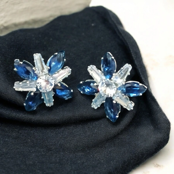 EARRINGS 173