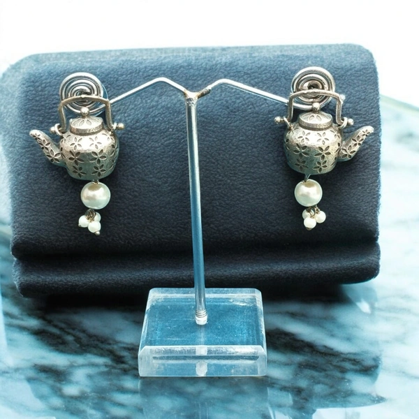 EARRINGS 2