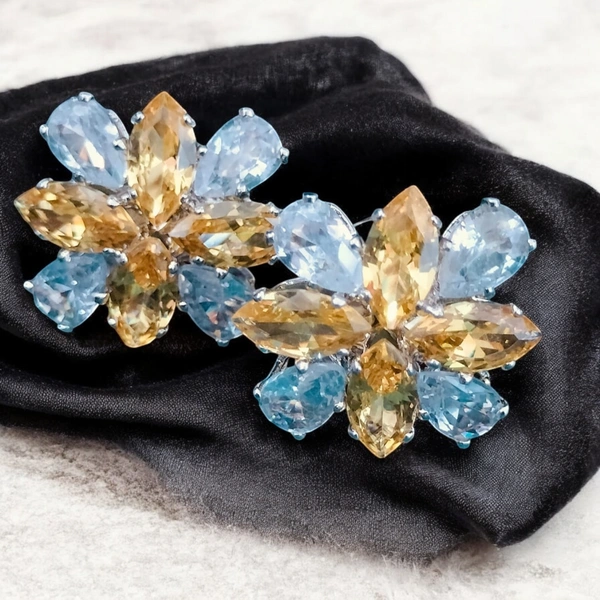 EARRINGS 200