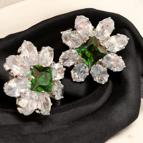 EARRINGS 211