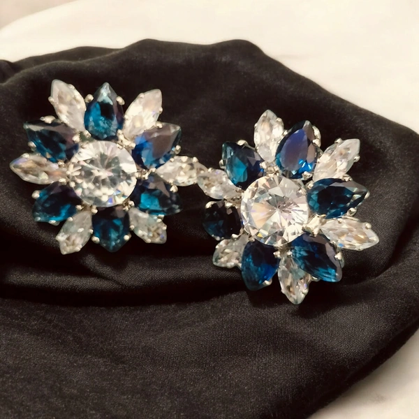 EARRINGS 222
