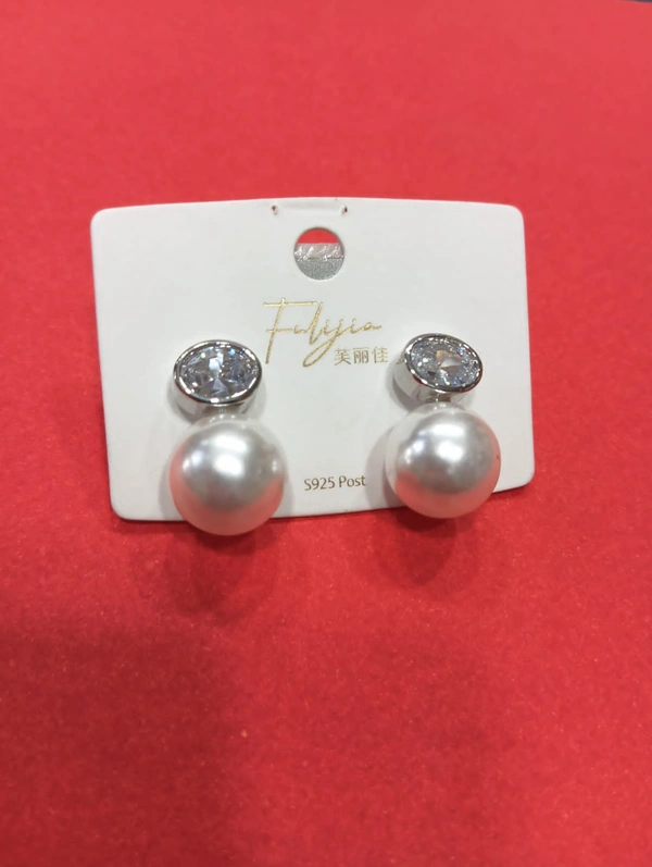 EARRINGS 255