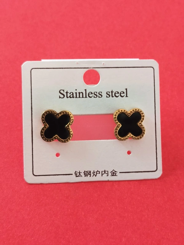 EARRINGS 257