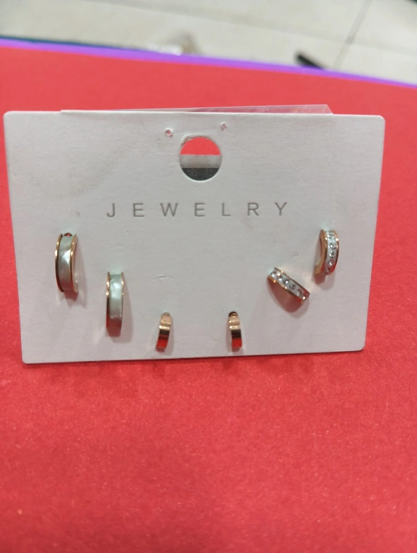 EARRINGS 271