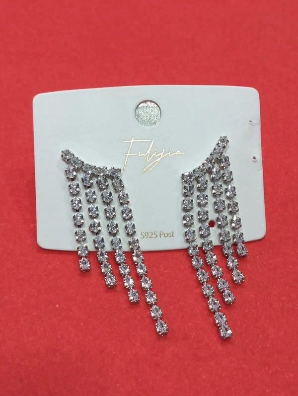 EARRINGS 273