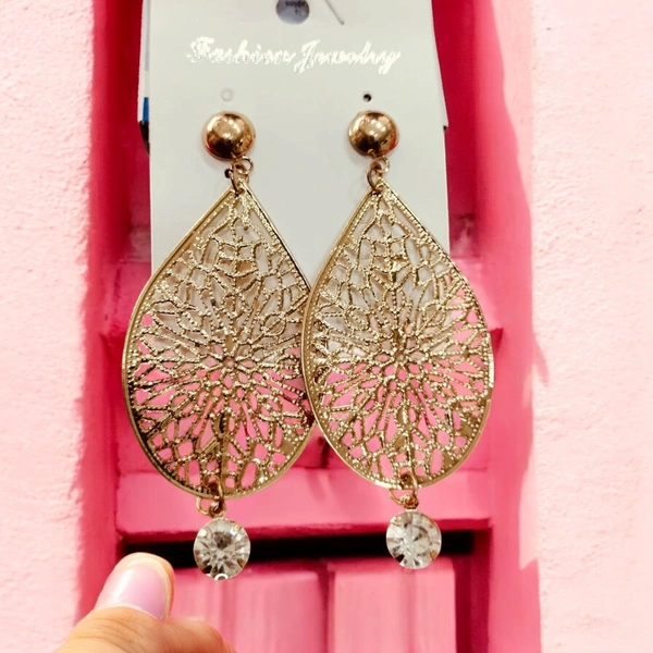 EARRINGS 277