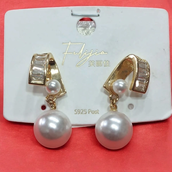 EARRINGS 279
