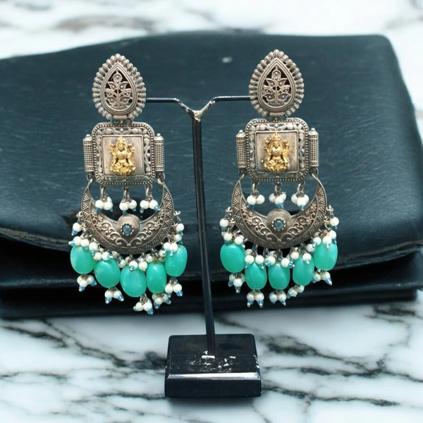 EARRINGS 30