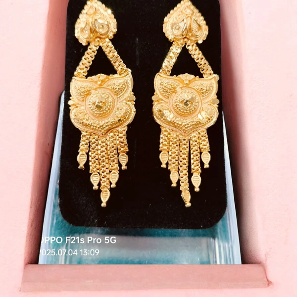 EARRINGS 302