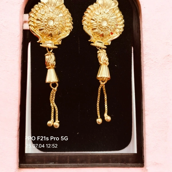 EARRINGS 305
