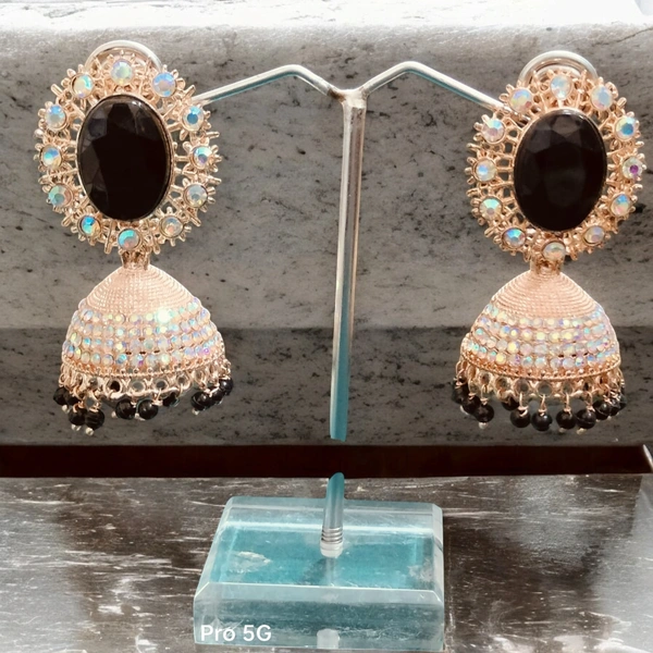 EARRINGS 33