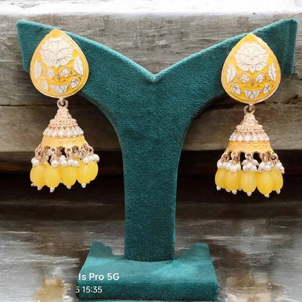 EARRINGS 62