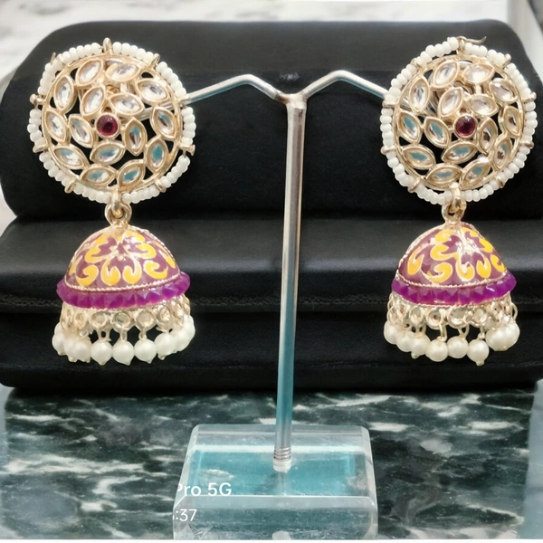EARRINGS 84