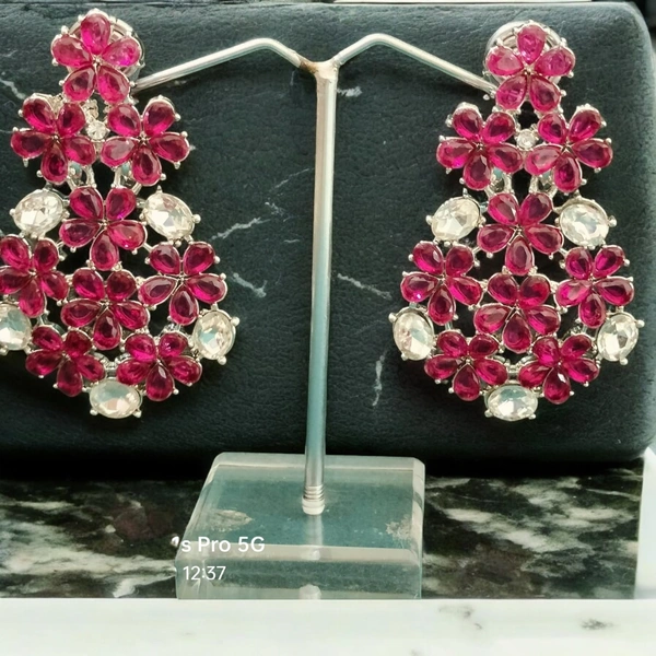 EARRINGS 96