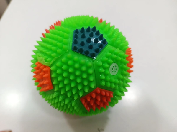 FLASHING LIGHT UP BALL