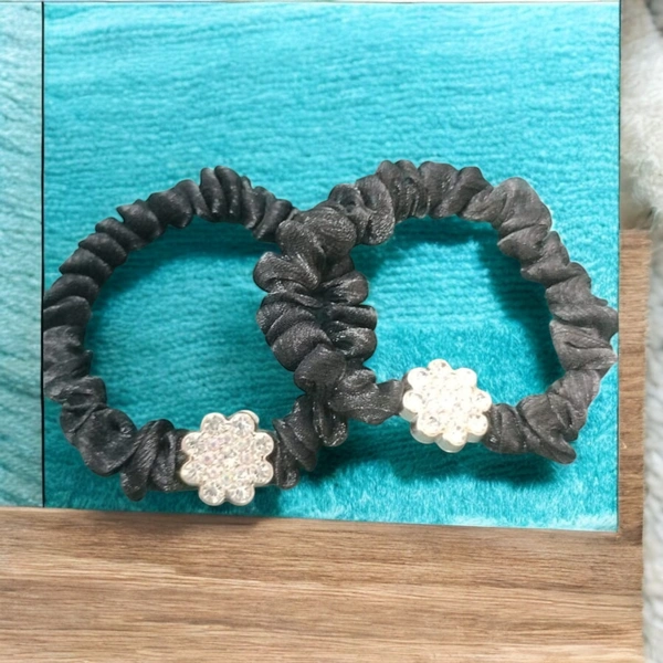 HAIR SCRUNCHIES 152