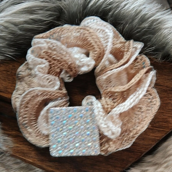 HAIR SCRUNCHIES 179