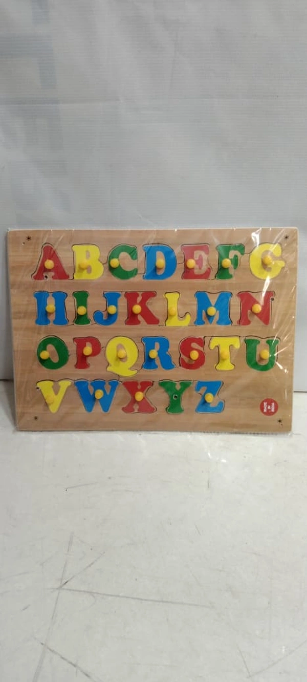IMAGES SHOWS A WOODEN PUZZLE TRAY 7