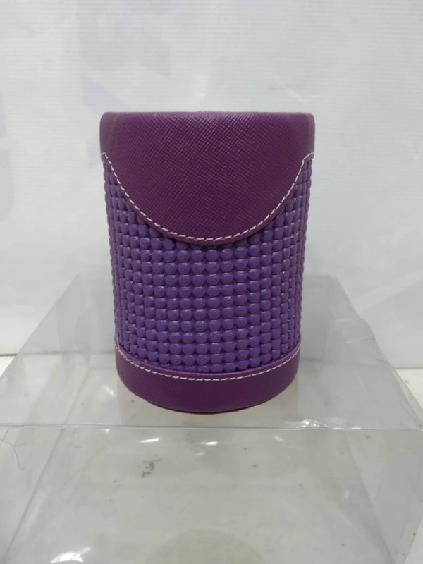 LEATHER PEN HOLDER 3