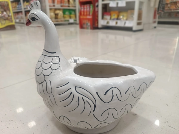 LYALLPUR STORES CARAMIC PLANTER POT
