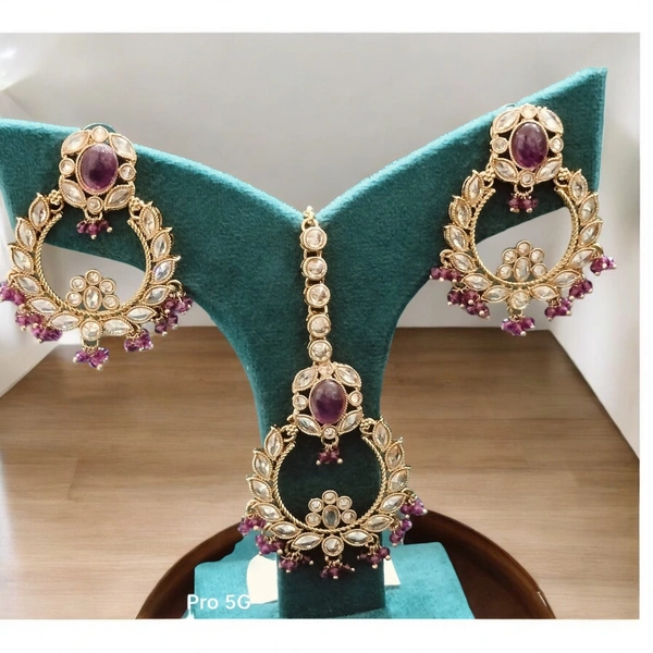 MAANG TIKA WITH EARRINGS (21)