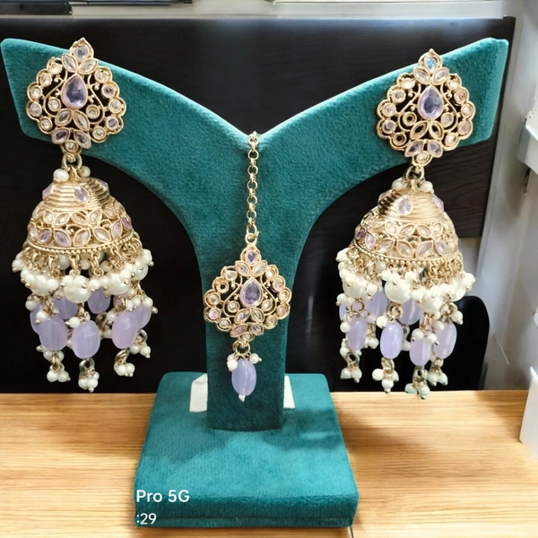MAANG TIKA WITH EARRINGS (36)