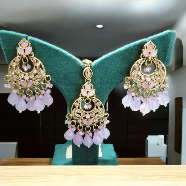 MAANG TIKA WITH EARRINGS (42)