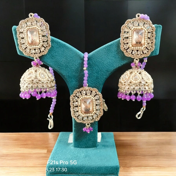 MAANG TIKA WITH EARRINGS (57)