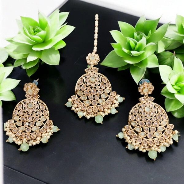 MAANG TIKA WITH EARRINGS (68)