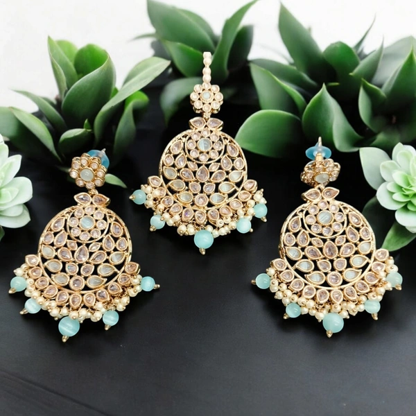 MAANG TIKA WITH EARRINGS (70)
