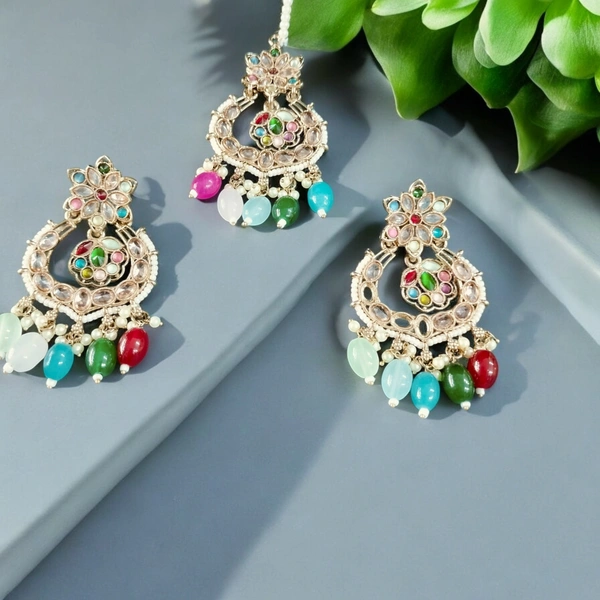 MAANG TIKA WITH EARRINGS (74)