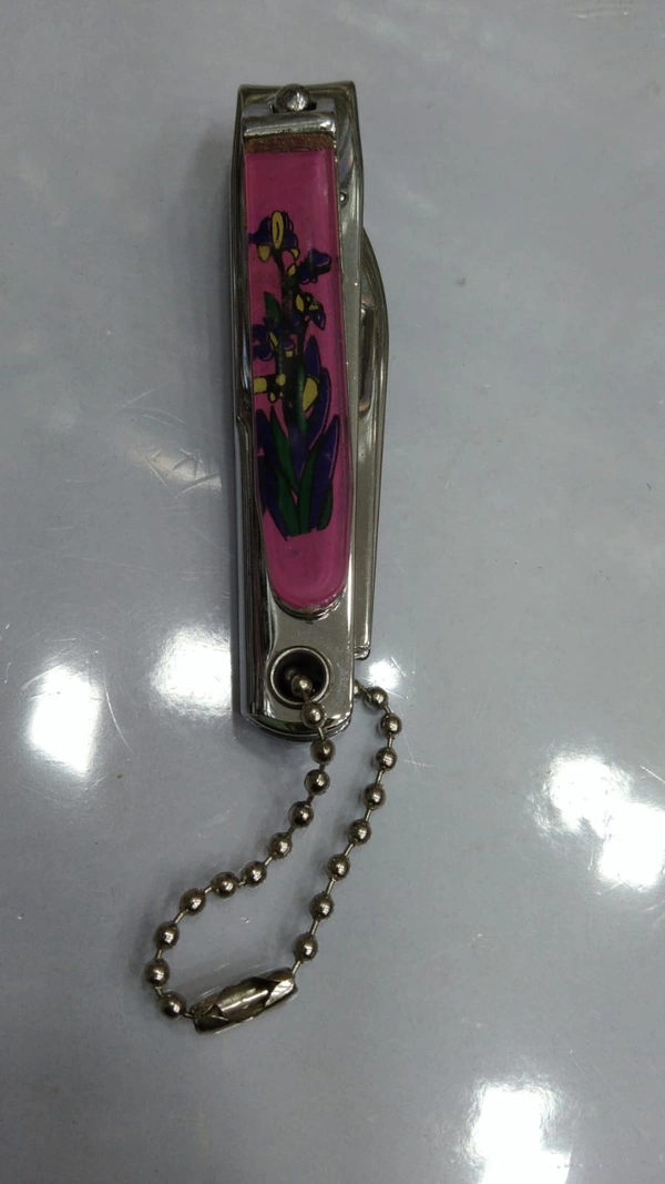 NAILCUTTER 33