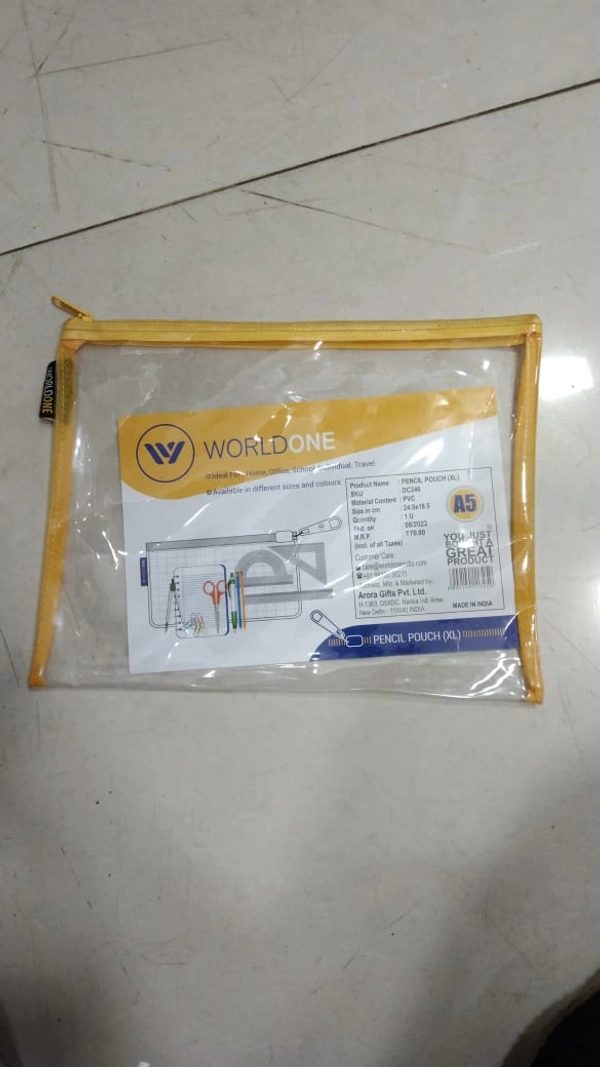 PLASTIC ZIPPER POUCH 4