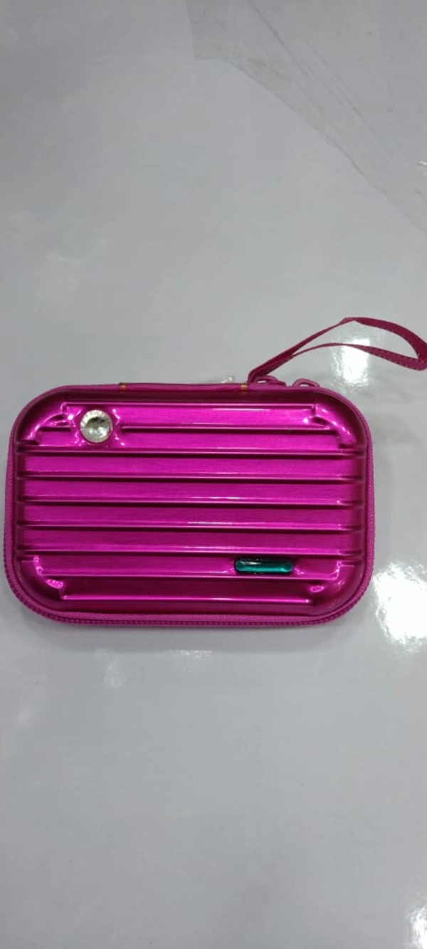 PROTECTIVE CASE 5