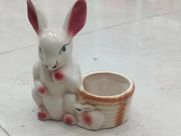 RAABIT FLOWER POT