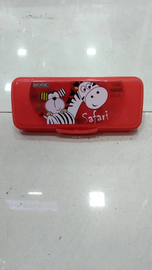 SAFARI PLASTIC PENCIL BOX 2