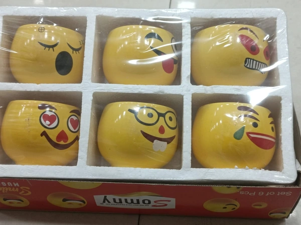 SOMNY SMILEY MUGS