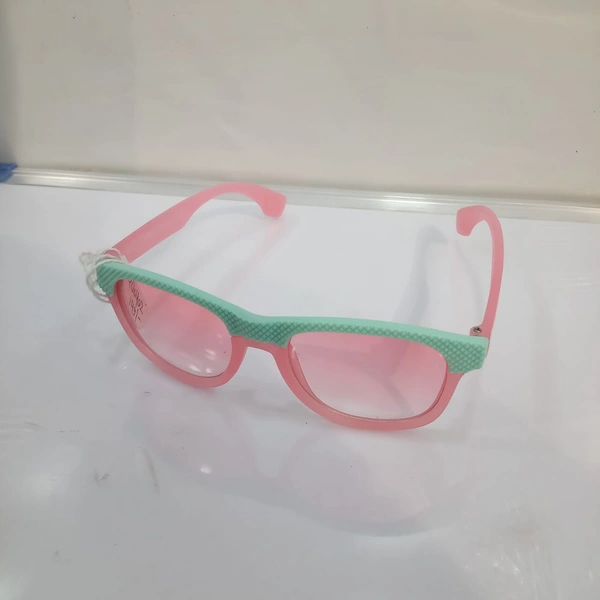 SUNGLASSES (120)