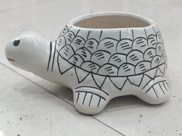 TORTOISE FLOWER POT