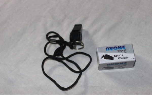 WHISTLE AVONE WITH CORD 