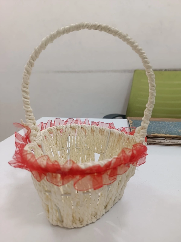 WICKER BASKET 17