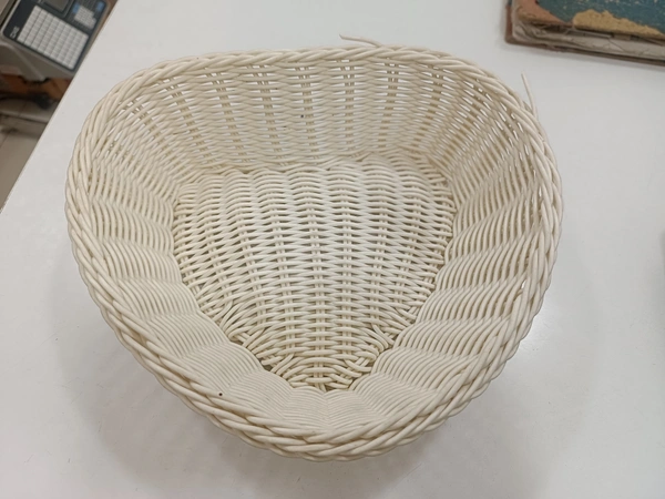 WICKER BASKET 19