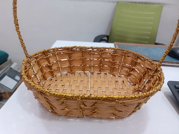 WICKER BASKET 21
