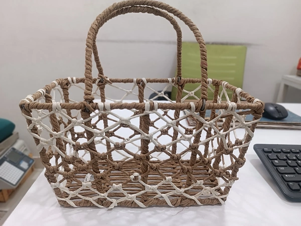 WICKER BASKET 22
