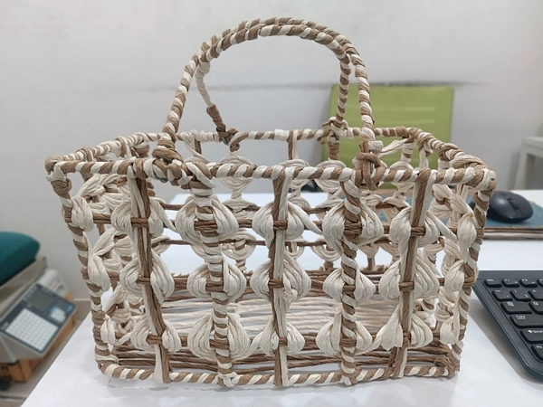 WICKER BASKET 23