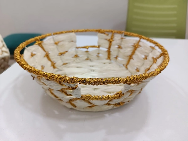 WICKER BASKET 27