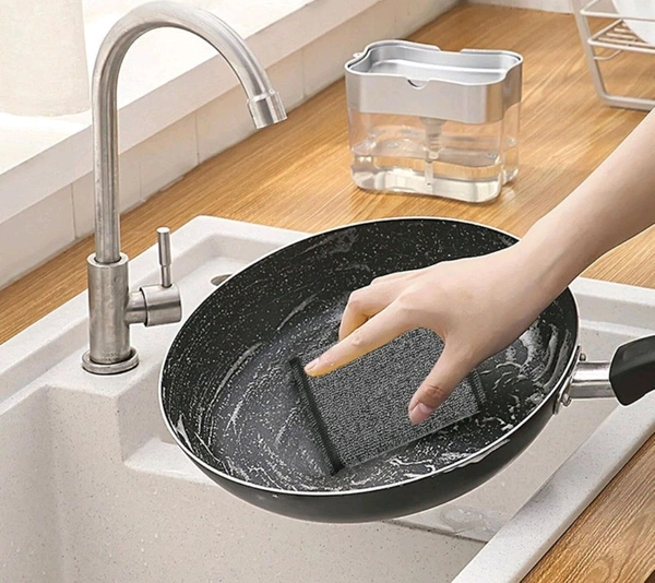 Black Foam Scrubber 3 In 1