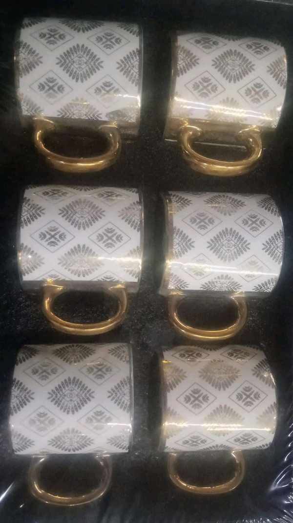 Golden Handle Printed Cup 