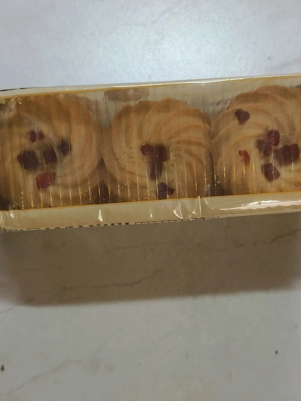 Nandu Cherry Cookies – light, crispy treat with a delicious homemade touch 200gms 