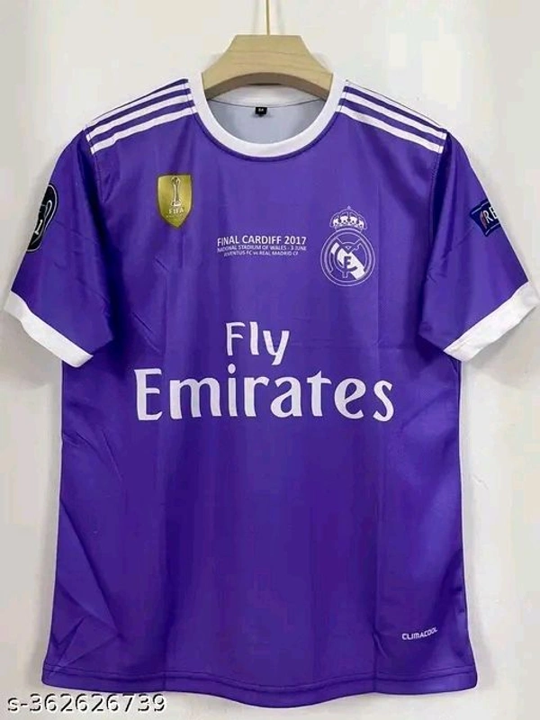 "Flash back to greatness with the iconic Purple Ronaldo 7 Real Madrid jersey. Stylish, comfortable, and unforgettable—just like CR7’s prime. A must-have for every Madridista. COD & quick delivery across India!" - Black, XXL